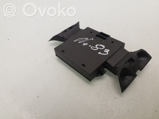 BMW 5 E39 Aerial antenna amplifier 65758379939