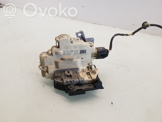 Volkswagen PASSAT B6 Rear door lock 3C4839016A