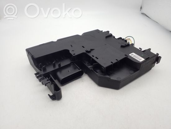 Mercedes-Benz C W204 Fuse module A2075401550