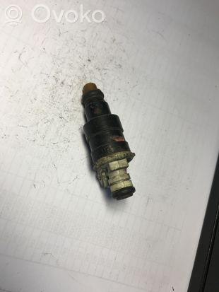 BMW 3 E30 Fuel injector 0280150208