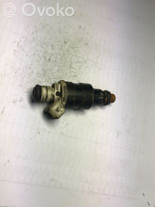 BMW 3 E30 Fuel injector 0280150208