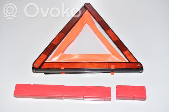 BMW M5 F90 Emergency warning sign 6770487