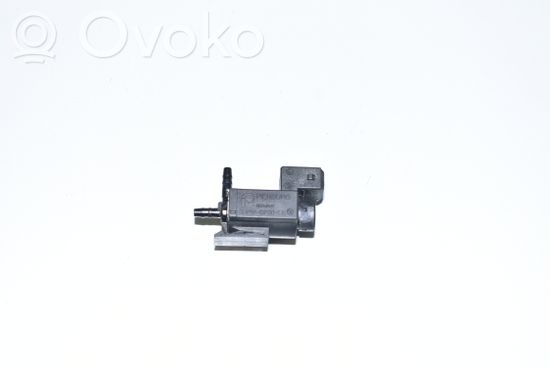BMW 3 E90 E91 Valve vacuum 7810831