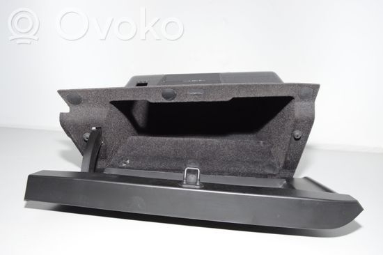 BMW i3 Glove box 9283007 9326043