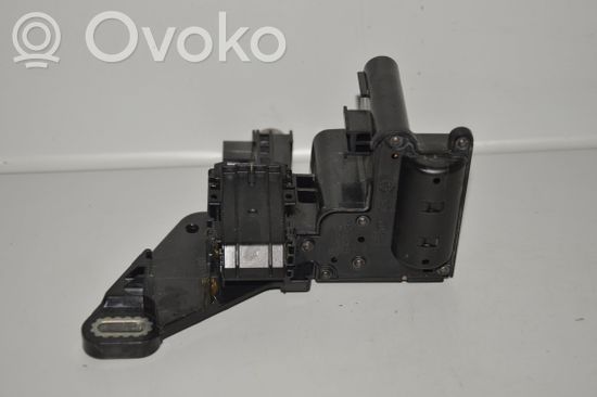 BMW 1 F20 F21 Current control relay 9296152