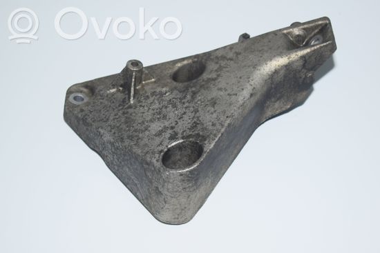 BMW 3 E92 E93 Engine mounting bracket 6786691