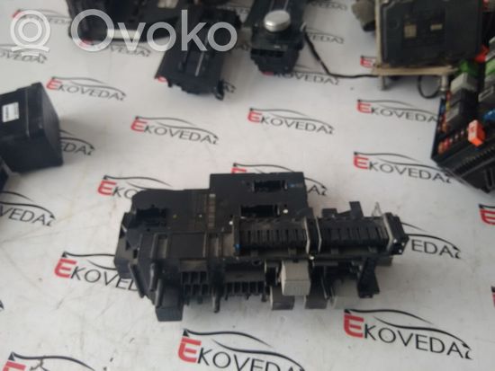 Mercedes-Benz E C207 W207 Fuse module A2129000404