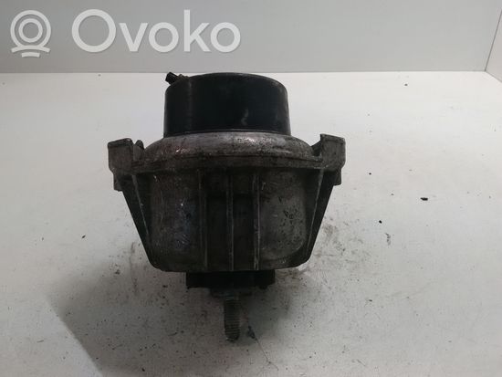 BMW 3 E90 E91 Engine mount bracket 13981112
