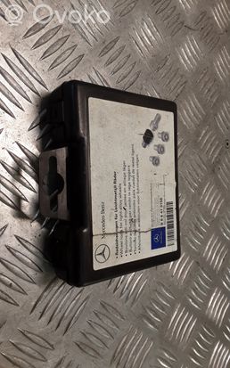 Mercedes-Benz ML W164 Anti-theft wheel nuts and lock B66470156