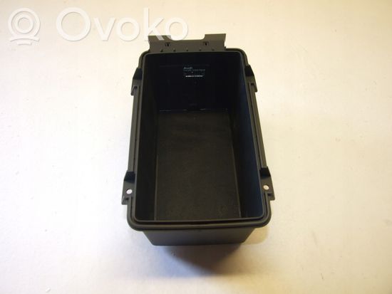 Audi A3 S3 A3 Sportback  8V Glove box central console 8V0863300