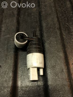 Mercedes-Benz E W213 Windscreen/windshield washer pump A0998660021 HS1279C3