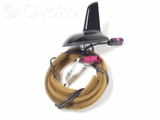 Mercedes-Benz E C207 W207 Radio antenna A2078201075