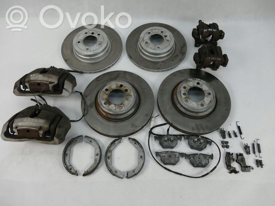 BMW 3 E92 E93 Brake discs and calipers set
