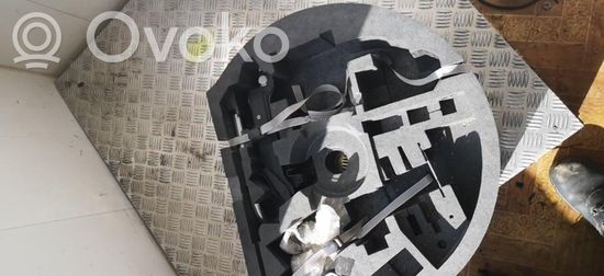 Audi A3 S3 8P Tool box 8p0012109f