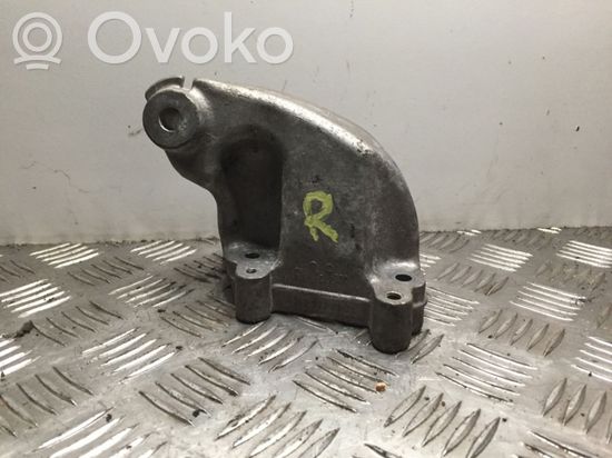 Mercedes-Benz ML W164 Engine mounting bracket A6422230304