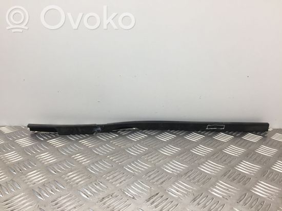Mercedes-Benz C W204 Loading door rubber seal (on body) A2046261952