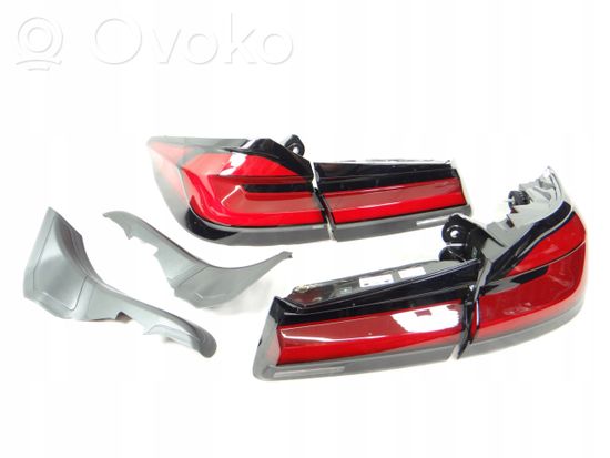 BMW 5 G30 G31 Rear/tail lights set 8493811