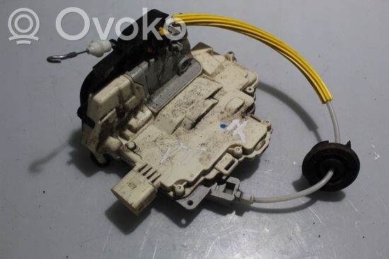 Audi A4 S4 B7 8E 8H Rear door lock