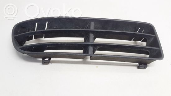 Volkswagen Bora Front bumper lower grill  1j5853666b 1j5853666b
