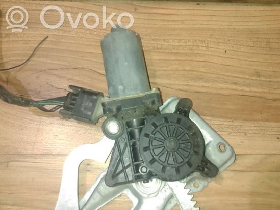 Mercedes-Benz E W210 Front door window regulator motor 0130821708 0130821708
