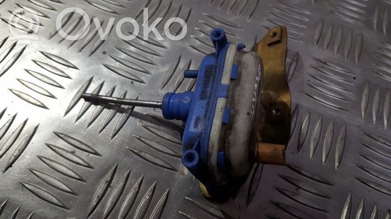 Audi 80 90 S2 B4 Central locking vacuum pump 893862153E 893862153E
