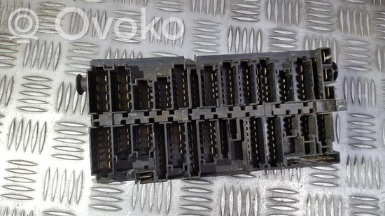 Volkswagen Transporter – Caravelle T4 Fuse box set 357937039 357937039
