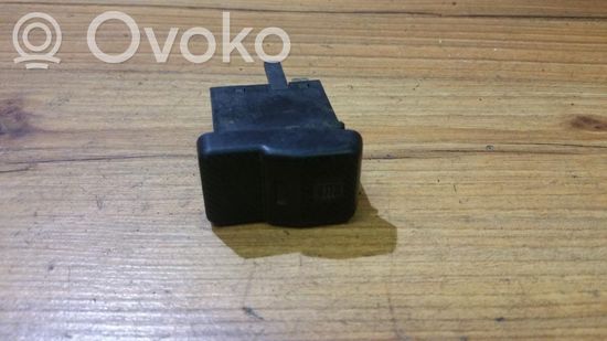 Volkswagen Corrado Windscreen/window heater switch 535959621 535959621