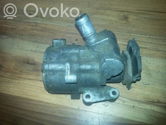 Mercedes-Benz E W210 Power steering pump 2108425 2108425