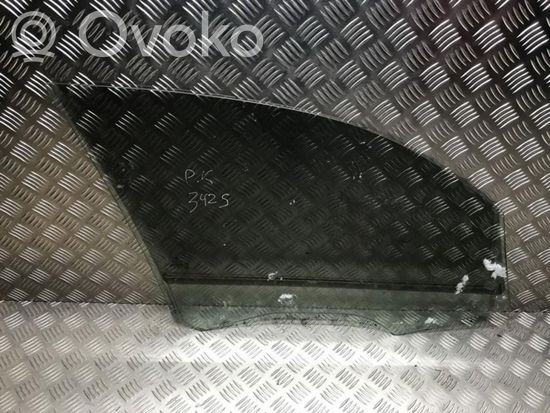 BMW 1 E81 E87 Front door window glass four-door