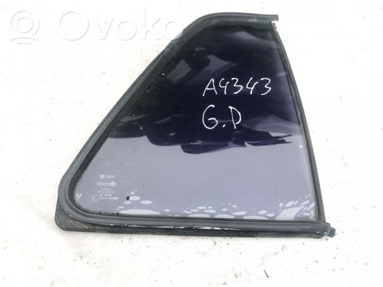 Volkswagen Golf II Rear vent window glass