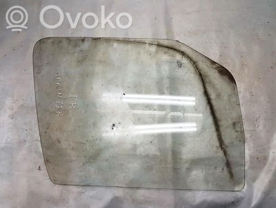 Mercedes-Benz Sprinter W901 W902 W903 W904 Front door window glass four-door
