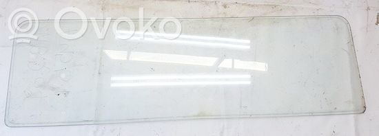 Mercedes-Benz 207 310 Rear windscreen/windshield window