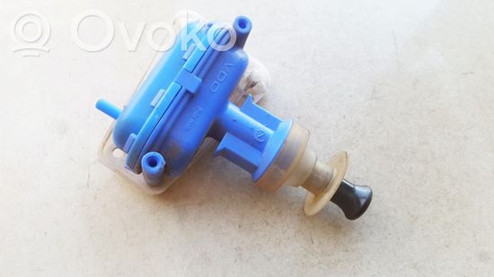 Audi 80 90 S2 B4 Central locking vacuum pump 893862123 893862123