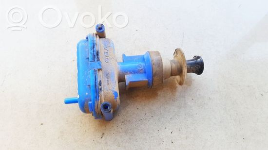Audi 80 90 S2 B4 Central locking vacuum pump 893862153d 893862153d