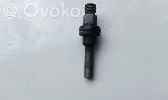 Mercedes-Benz S W126 Fuel injector 0437502010 0437502010