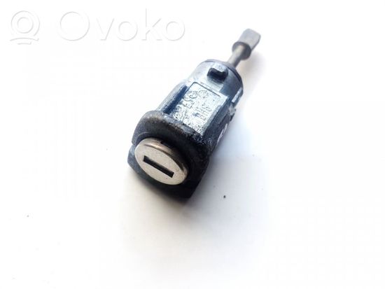 Volkswagen Bora Front door lock (next to the handle) 1u0837167c 1u0837167c
