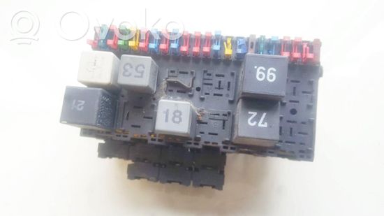 Volkswagen Golf III Fuse box set 357937039 357937039