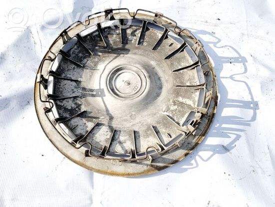 Audi 80 90 S2 B4 R15 wheel hub/cap/trim 4a0601147 4a0601147