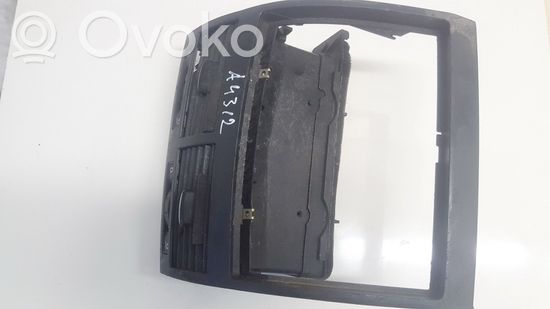 Volkswagen Touareg I Dash center air vent grill 7l6819727 3883005 7l6819727 3883005