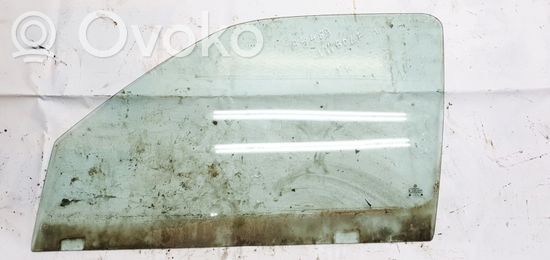 Volkswagen Golf III Front door window glass four-door