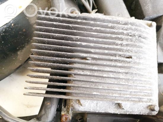 Mercedes-Benz C W203 Coolant fan relay 377683 885.001.955 377683 885.001.955