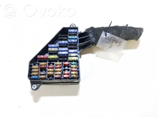 Volkswagen Polo IV 9N3 Fuse box set 06255111284 085173907002 06255111284 085173907002