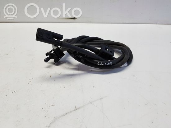 Mercedes-Benz E W213 Headlight washer hose/pipe A2138609000