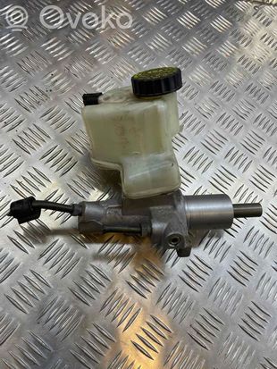 Mercedes-Benz E AMG W212 Master brake cylinder A2044300102