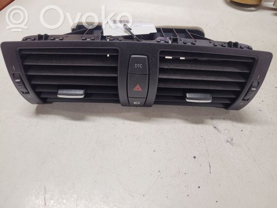 BMW 1 E81 E87 Dash center air vent grill 705918912