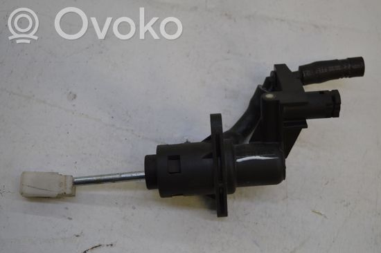 Audi A4 S4 B6 8E 8H Clutch master cylinder 8E2721401AC