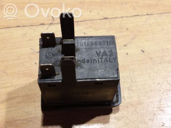 Volkswagen Golf II Windscreen/window heater switch 191959621B