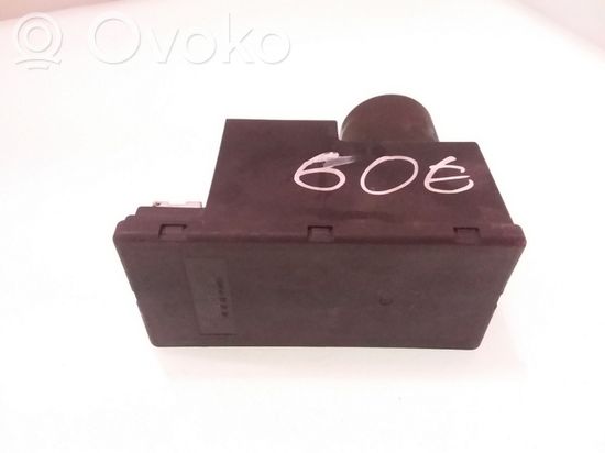 Audi A4 S4 B5 8D Central locking vacuum pump 8L0862257A