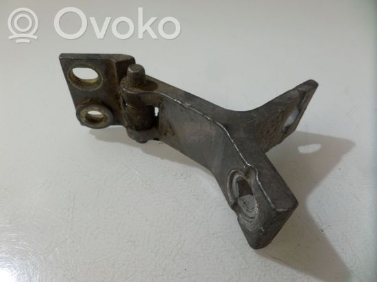 Audi 80 90 S2 B4 Rear door lower hinge 893831401