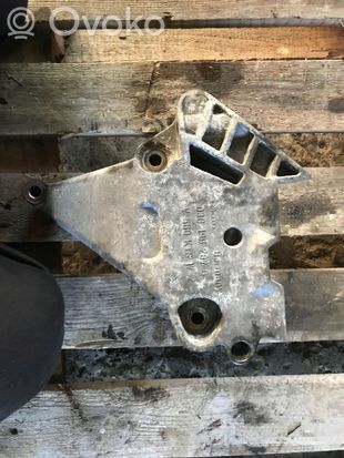 Volkswagen Caddy Engine mounting bracket 03g199207g
